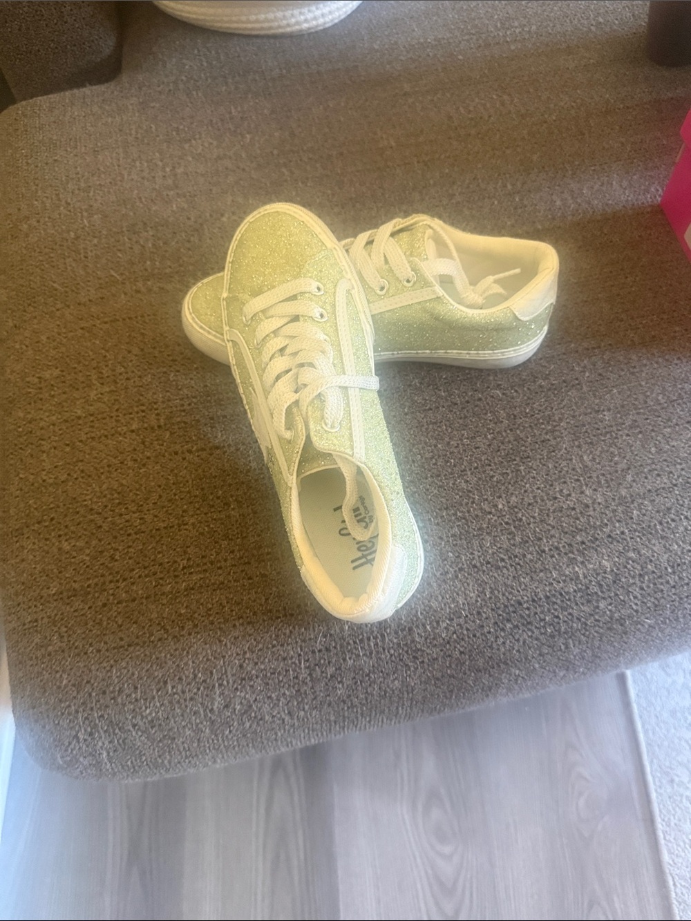 Glitter Lace-Up Women's Sneakers - Light Green